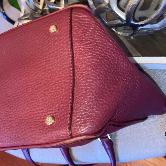 Tory Burch Medium Burgundy Pebbled Leather Double Zip Bag - Picture 14 of 15